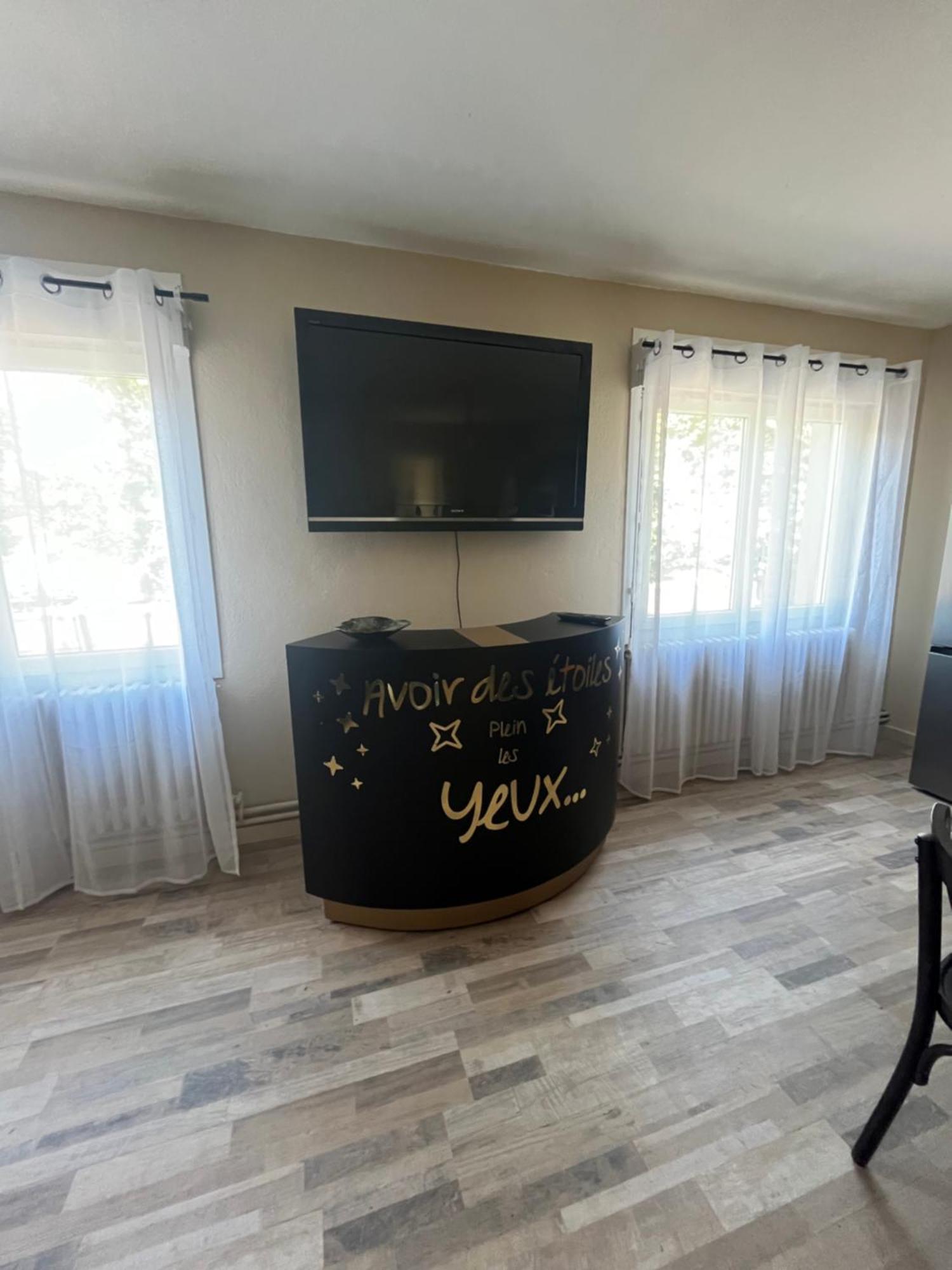 Appart Hotel Les Fleurs Alès Dış mekan fotoğraf